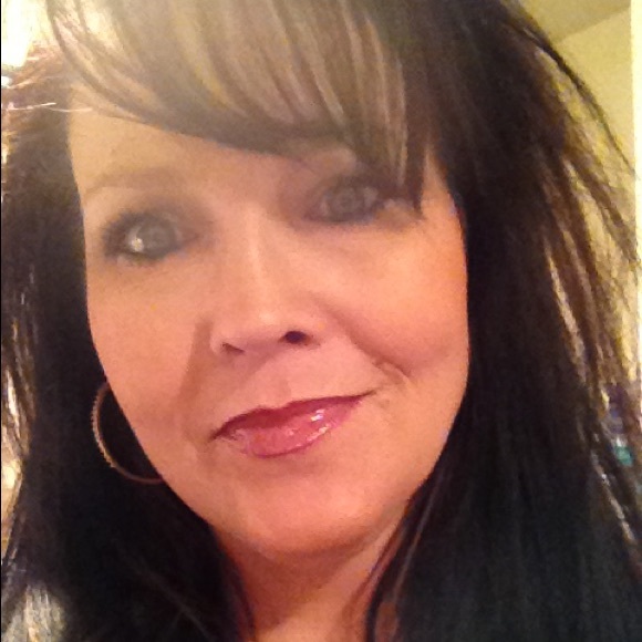 Meet your Posher, Angela - Picture 4 of 4